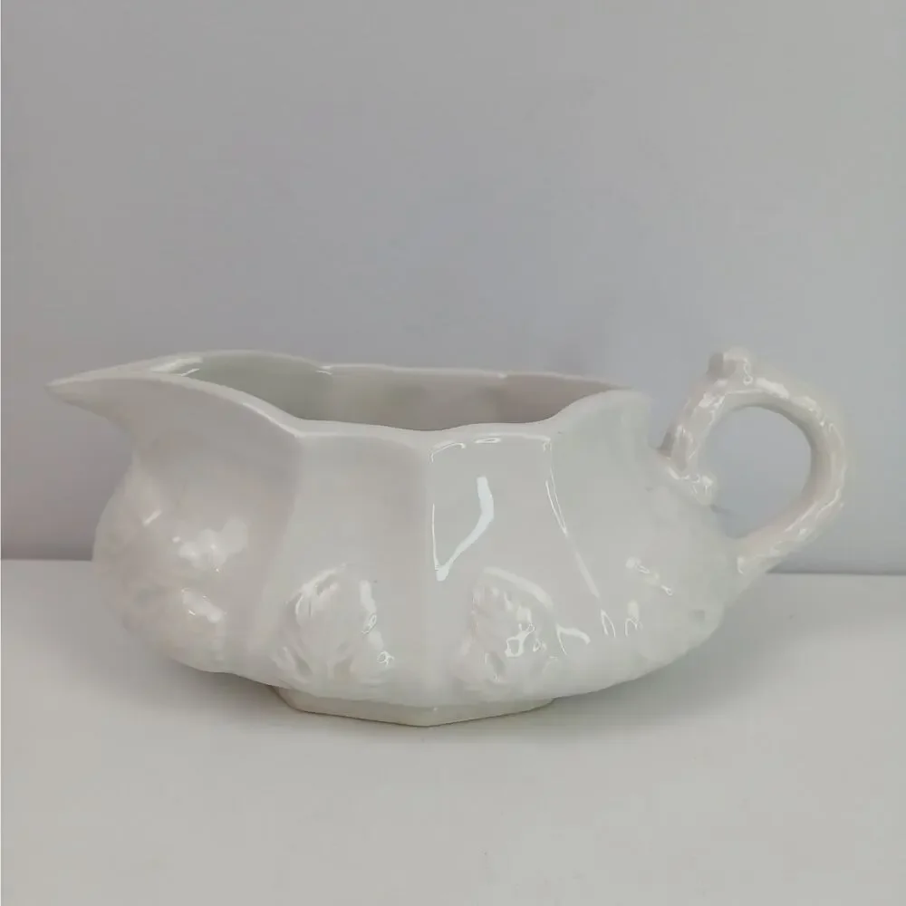 Red-Cliff Ironstone White Gravy Boat Planter Flower Vase Raised Leaf Pattern